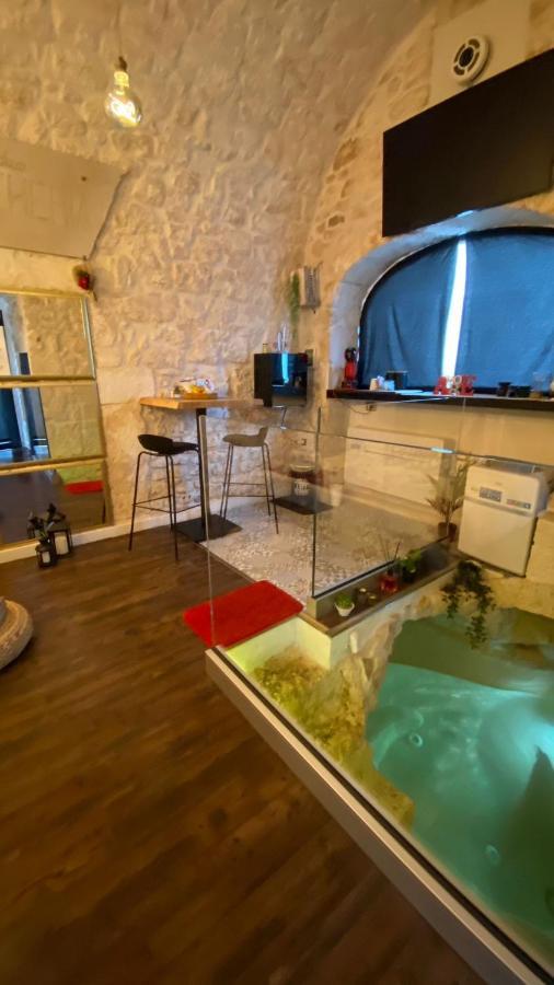 Suite117 Остуні Екстер'єр фото